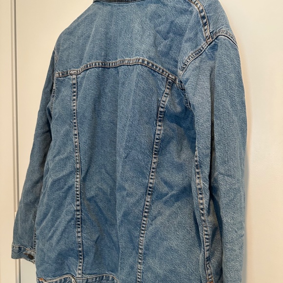 Pull & Bear denim jacket 🧥 - Picture 3 of 3